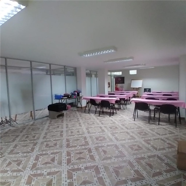 Local en Arriendo - Vista 2
