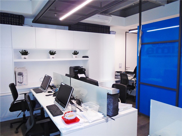 Oficina en venta en Manila, Medellín, 63 m² · foto 3 de 14