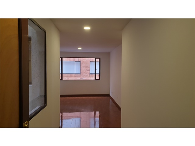 Apartment in Bogotá, UPZ Usaquén, Localidad Usaquén - View 5