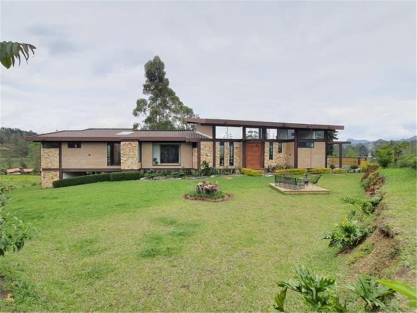 Casa de 3 alcobas en venta en El Carmen, El Retiro · foto 19 de 24