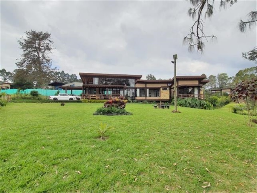 Casa de 3 alcobas en venta en El Carmen, El Retiro, 353 m² · foto 18 de 24
