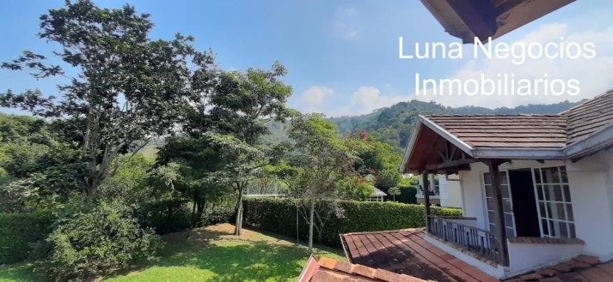 Casa de 4 alcobas en venta en Cn. Terrazas De Mezuli, Piedecuesta, 333 m² · foto 5 de 15