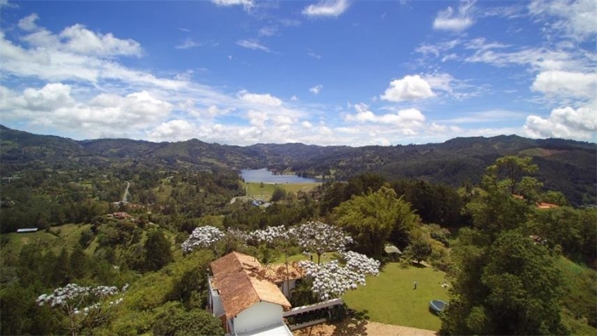Finca en venta en Los Salados, El Retiro, 12800 m² · foto 2 de 24