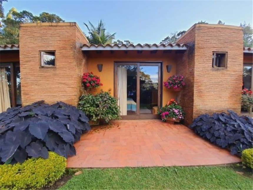 Casa de 10 alcobas en venta en El Retiro · foto 23 de 24