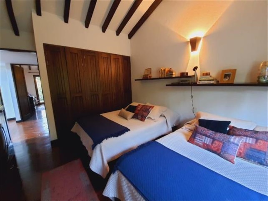 Casa de 10 alcobas en venta en El Retiro · foto 13 de 24