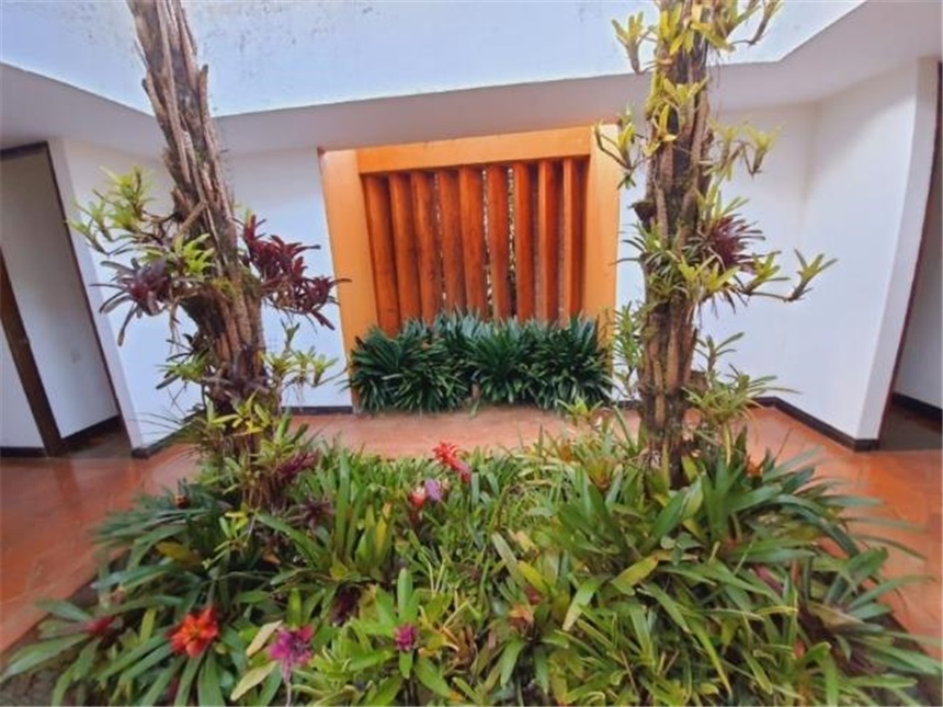 Casa de 10 alcobas en venta en El Retiro · foto 19 de 24