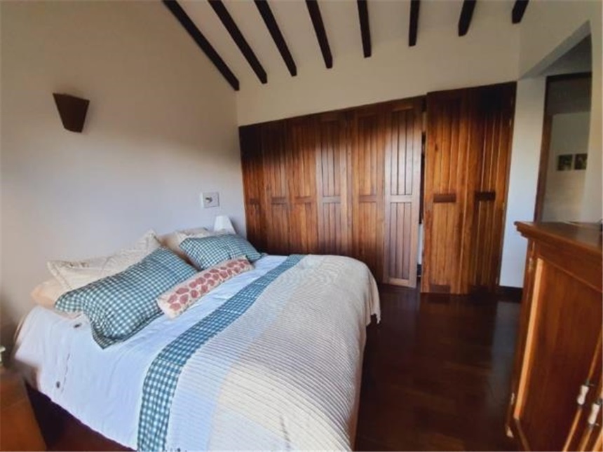 Casa de 10 alcobas en venta en El Retiro · foto 8 de 24