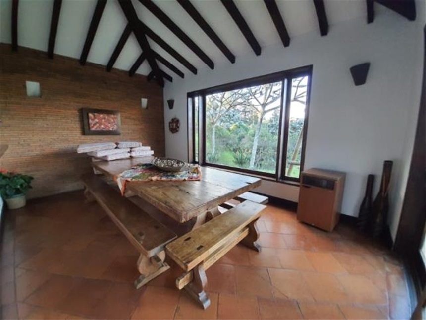 Casa de 10 alcobas en venta en El Retiro · foto 7 de 24