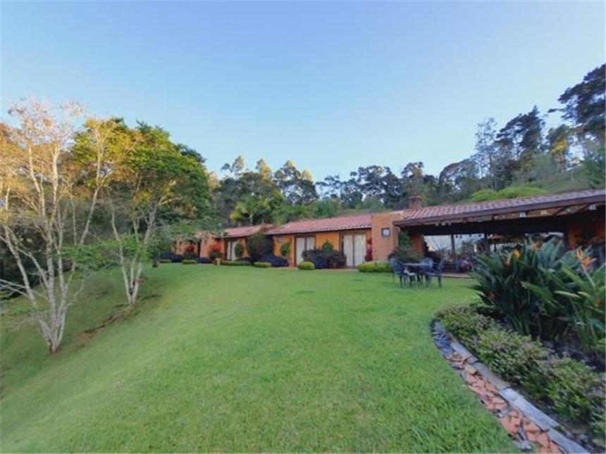 Casa de 10 alcobas en venta en El Retiro · foto 24 de 24