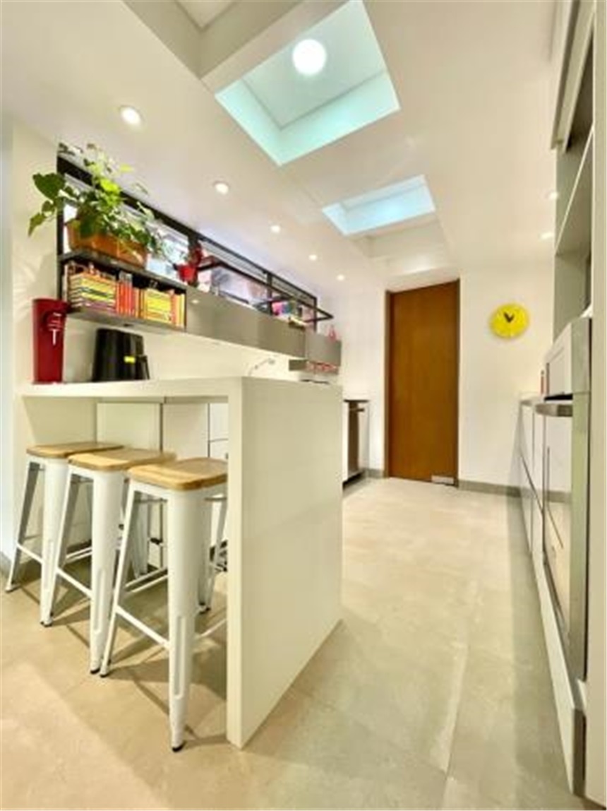 Apartamento de 2 alcobas en venta en La Cabrera, Bogotá, 325 m² · foto 8 de 24