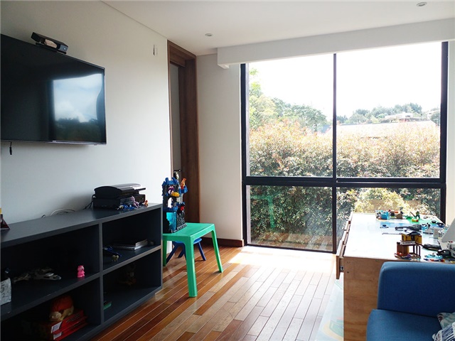 Casa de 5 alcobas en venta en Las Palmas, Medellín, 704 m² · foto 18 de 20
