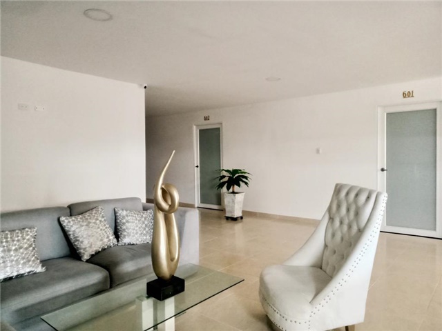 Oficina en Arriendo - Vista 2