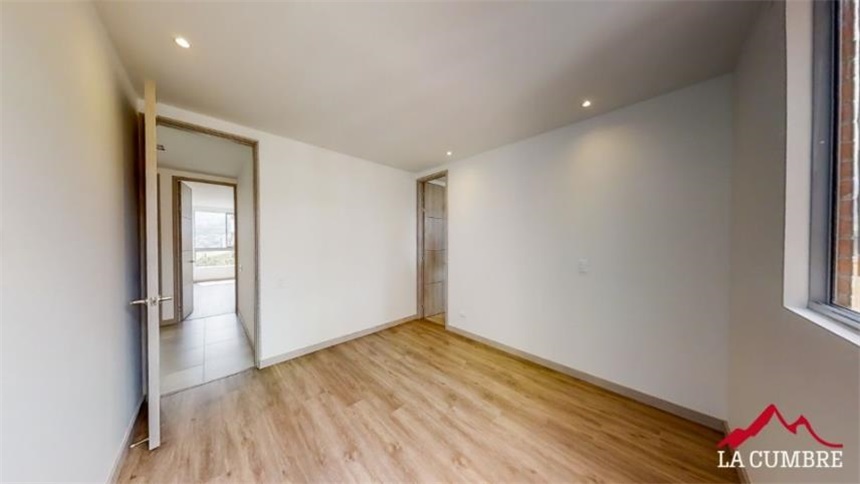Apartamento de 3 alcobas en arriendo en Loma De Las Brujas, Envigado, 170 m² · foto 8 de 18