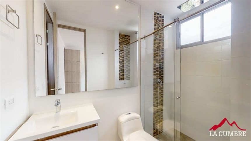 Apartamento de 3 alcobas en arriendo en Loma De Las Brujas, Envigado, 170 m² · foto 9 de 18
