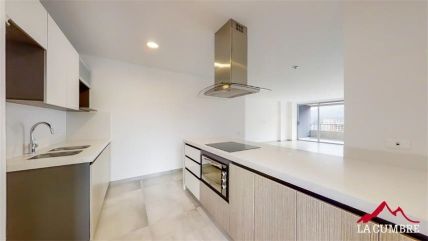 Apartamento de 3 alcobas en arriendo en Loma De Las Brujas, Envigado, 170 m² · foto 6 de 18