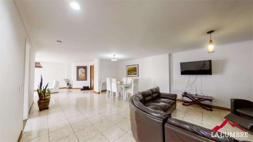 Apartamento de 3 alcobas en arriendo en Zuñiga, Envigado, 180 m² · foto 4 de 22