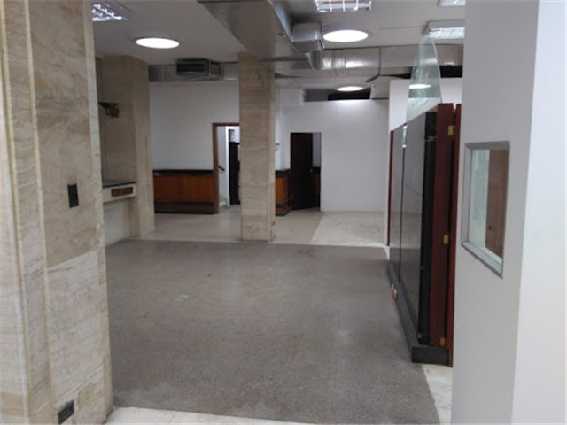 Local en arriendo en La Candelaria, Medellín, 456 m² · foto 9 de 12