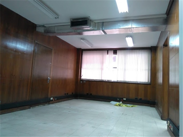Oficina en arriendo en La Candelaria, Medellín, 674 m² · foto 7 de 17