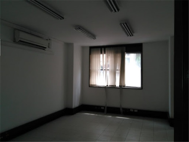 Oficina en arriendo en La Candelaria, Medellín, 674 m² · foto 14 de 17