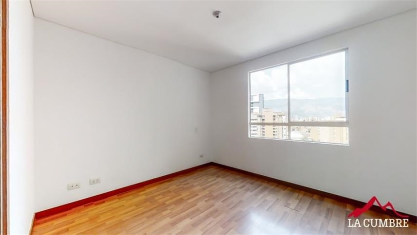 Apartamento de 3 alcobas en venta en Laureles, Medellín, 242 m² · foto 16 de 20