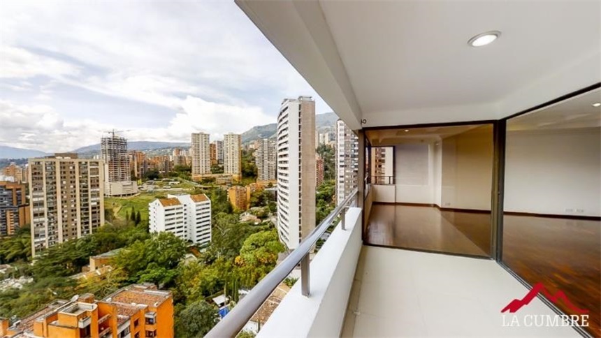 Apartamento de 3 alcobas en arriendo en Los Balsos, Medellín, 170 m² · foto 5 de 22
