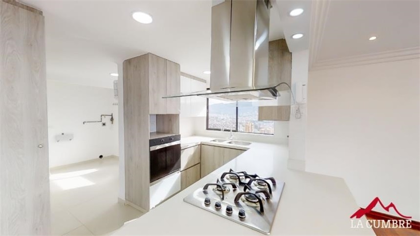 Apartamento de 3 alcobas en arriendo en Los Balsos, Medellín, 170 m² · foto 9 de 22