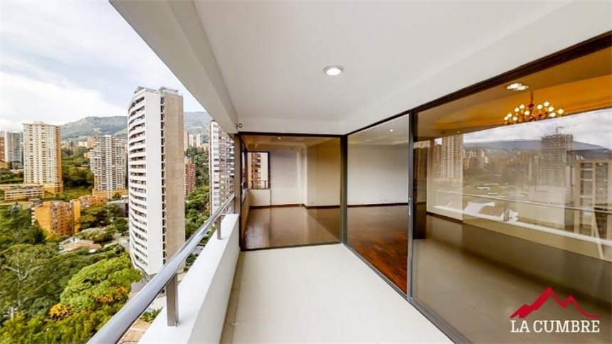 Apartamento de 3 alcobas en arriendo en Los Balsos, Medellín, 170 m² · foto 4 de 22