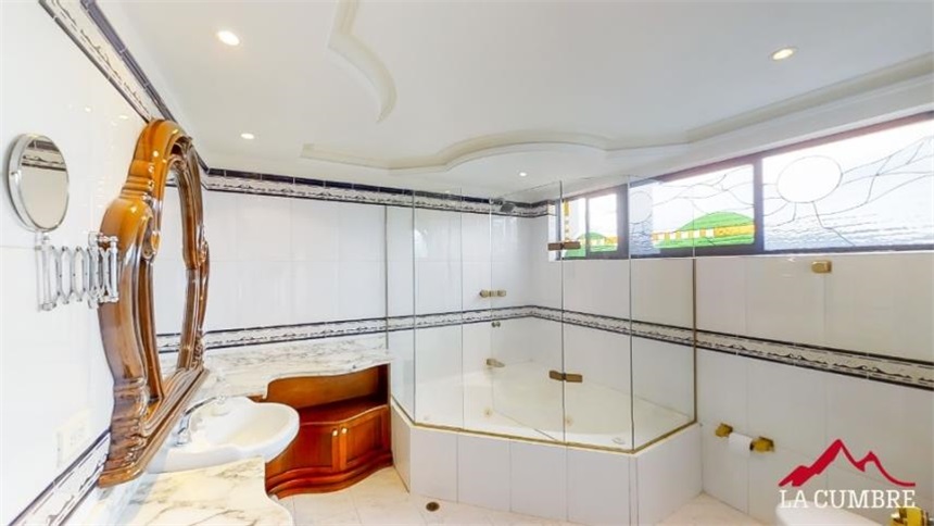 Apartamento de 3 alcobas en arriendo en Los Balsos, Medellín, 170 m² · foto 20 de 22
