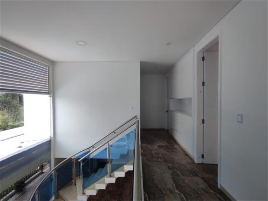 Casa de 4 alcobas en venta en Alfaguara, Jamundí, 225 m² · foto 10 de 24