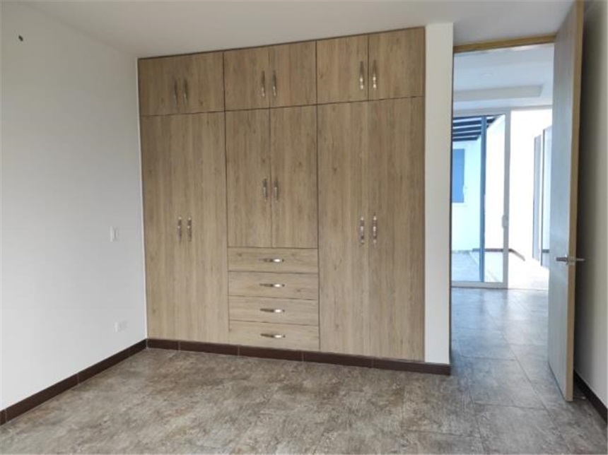Casa de 5 alcobas en venta en Alfaguara, Jamundí, 354 m² · foto 13 de 20