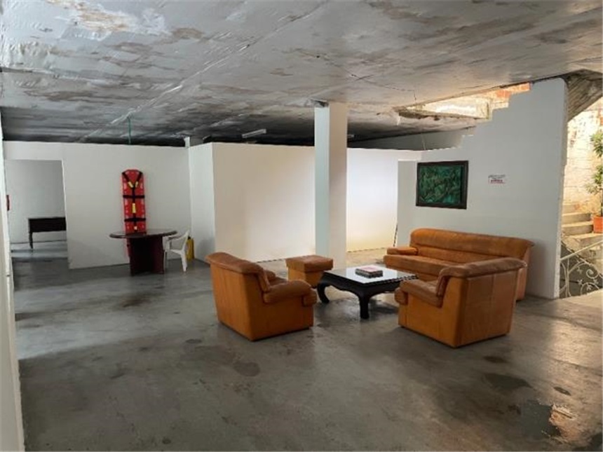 Edificio en Venta - Όψη 2