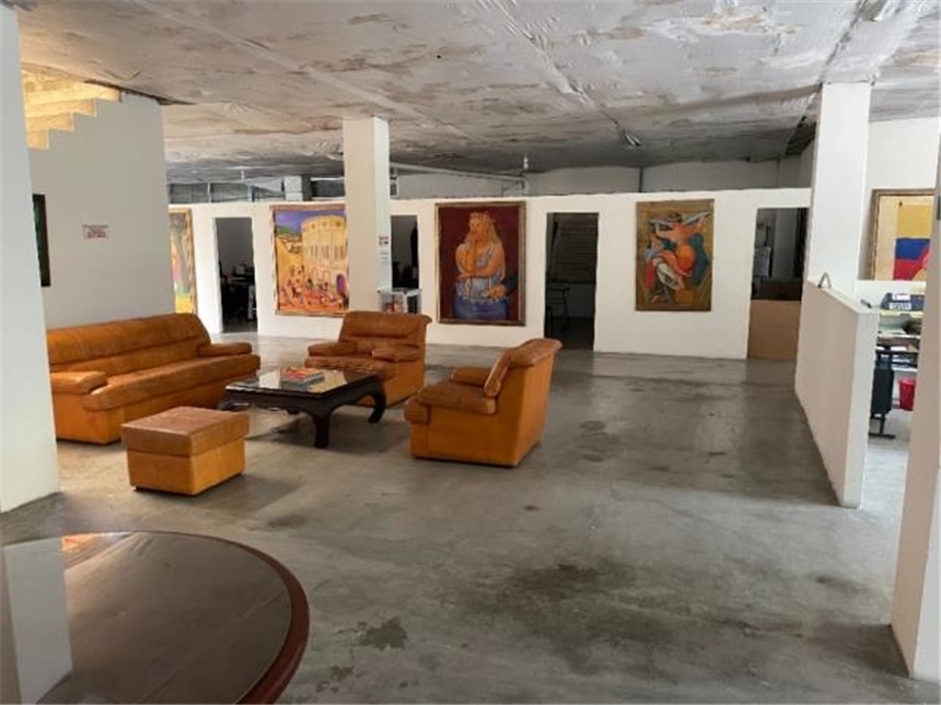 Edificio en Venta - Όψη 4