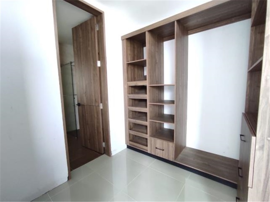 Casa de 5 alcobas en venta en Alfaguara, Jamundí, 291 m² · foto 7 de 22