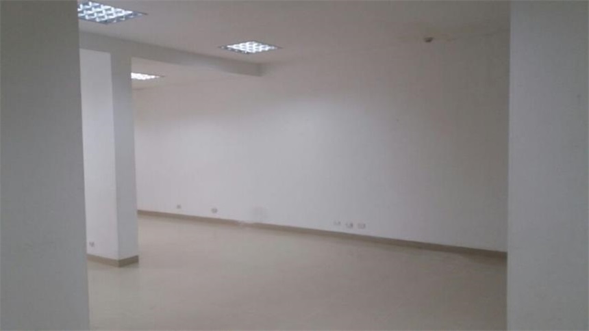 Local en Arriendo - Vista 2