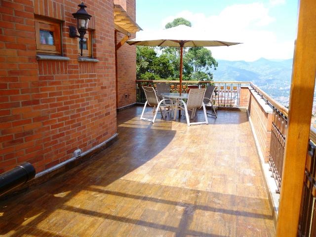 Casa de 4 alcobas en venta en La Calera, Medellín, 650 m² · foto 13 de 14
