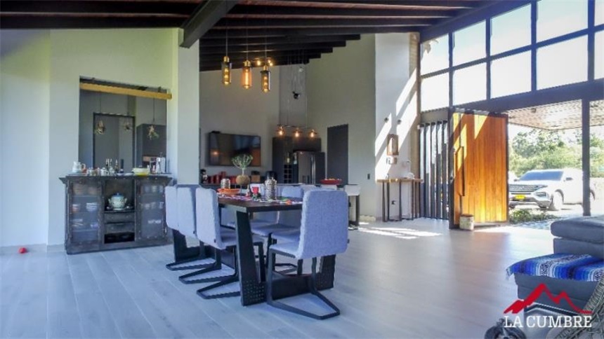 Casa de 5 alcobas en venta en Las Palmas, Envigado, 600 m² · foto 5 de 8