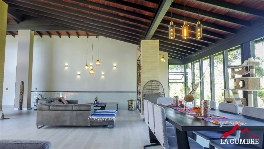 Casa de 5 alcobas en venta en Las Palmas, Envigado, 600 m² · foto 6 de 8