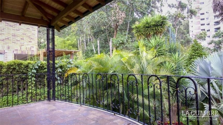 Casa en arriendo en El Poblado, Medellín · foto 14 de 15