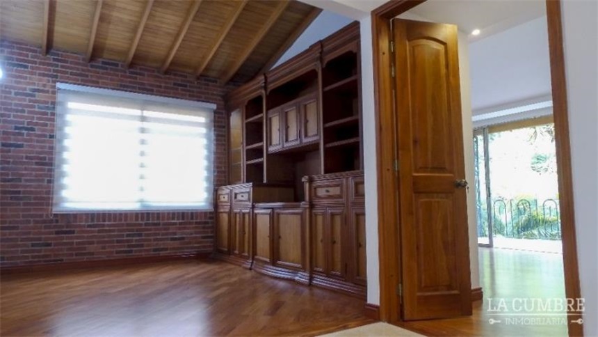 Casa en arriendo en El Poblado, Medellín · foto 10 de 15