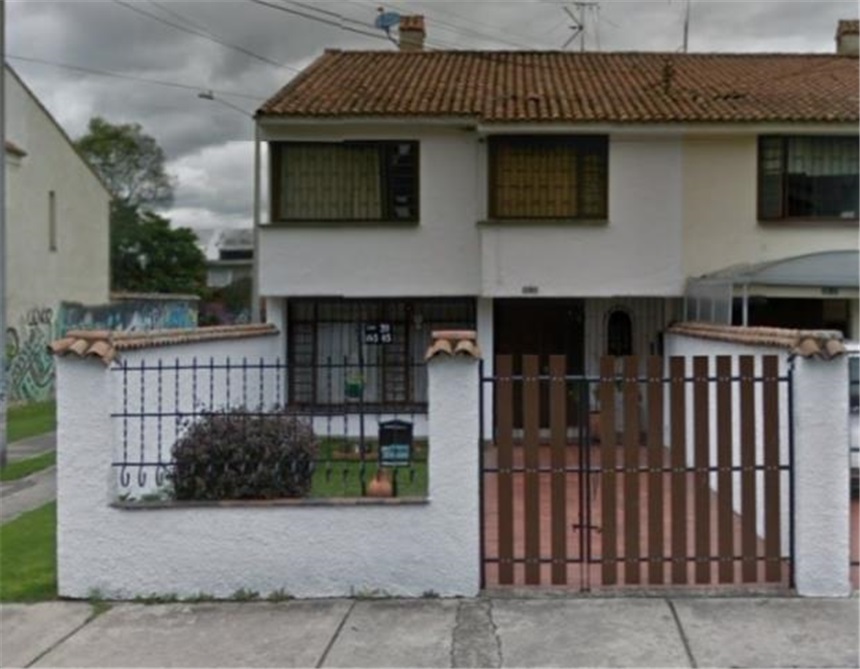 Casa de 5 alcobas en venta en Nueva Autopista, Bogotá, 212 m² · foto 16 de 19