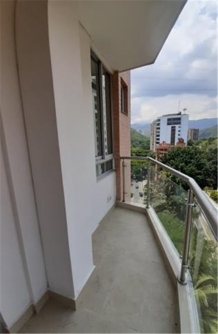 Apartamento de 3 alcobas en venta en Santa Teresita, Cali, 119 m² · foto 11 de 17