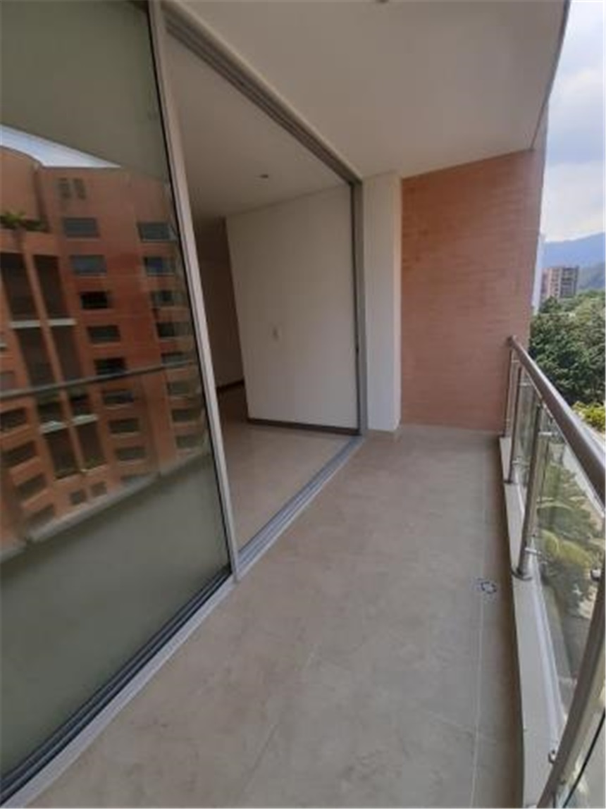 Apartamento de 3 alcobas en venta en Santa Teresita, Cali, 119 m² · foto 6 de 17