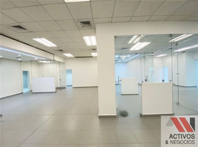 Local en Arriendo - Vista 3