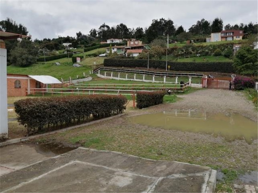 Lote en venta en Altos De Yerbabuena, Chía, 3132 m² · foto 16 de 24