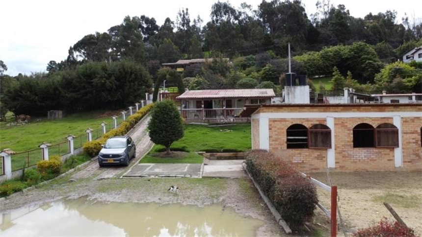 Lote en venta en Altos De Yerbabuena, Chía, 3132 m² · foto 8 de 24