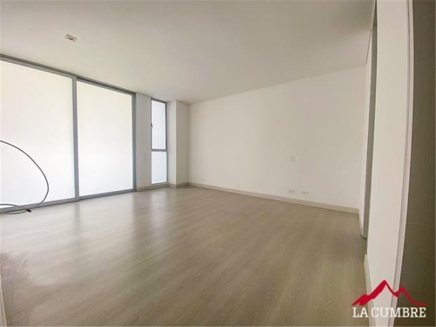 Apartamento de 3 alcobas en arriendo en Manila, Medellín, 192 m² · foto 7 de 24