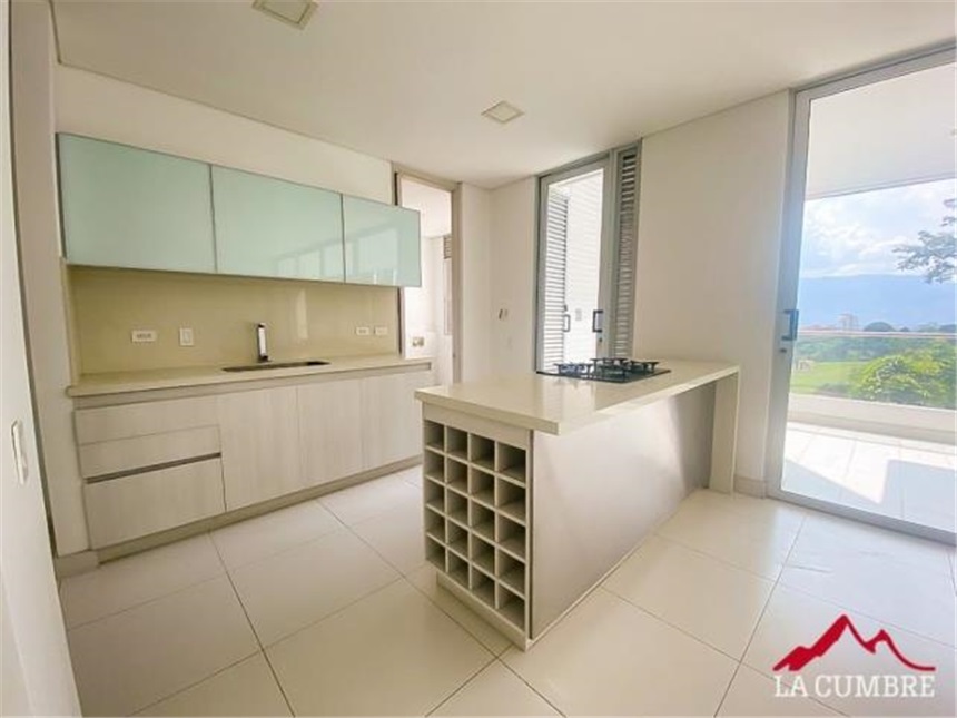 Apartamento de 3 alcobas en arriendo en Manila, Medellín, 192 m² · foto 15 de 24