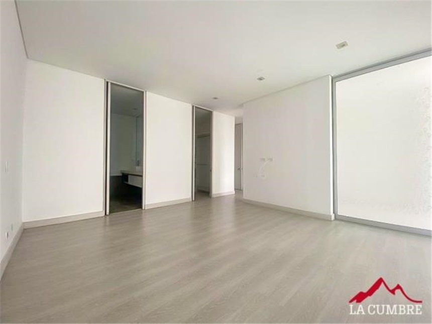Apartamento de 3 alcobas en arriendo en Manila, Medellín, 192 m² · foto 6 de 24
