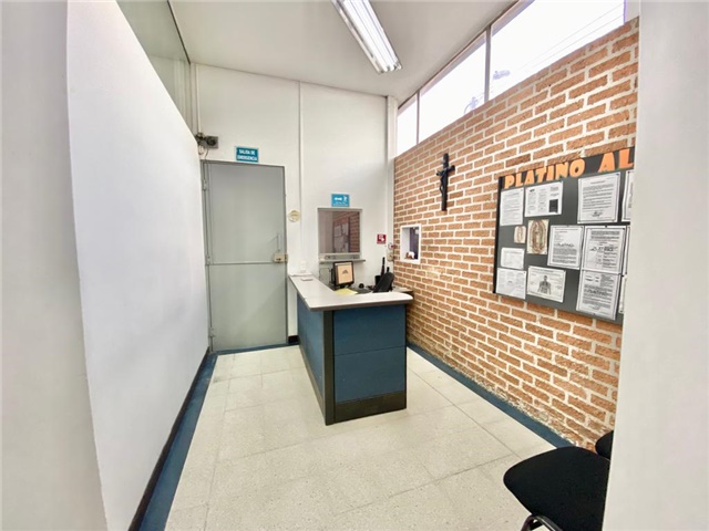 Bodega en venta en Guayabal, Medellín, 2585 m² · foto 5 de 10