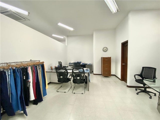 Bodega en venta en Guayabal, Medellín, 2585 m² · foto 8 de 10